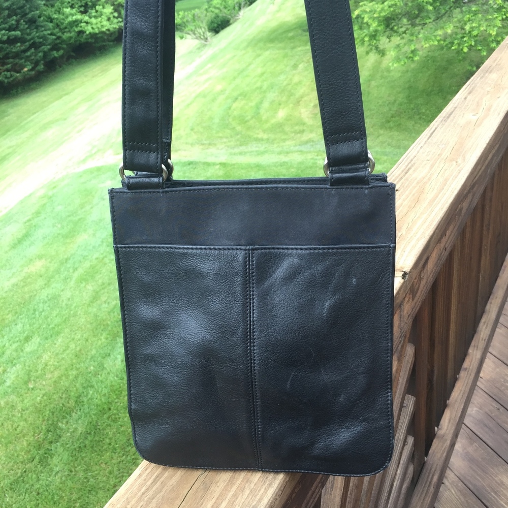 Black Fossil Shoulder Bag